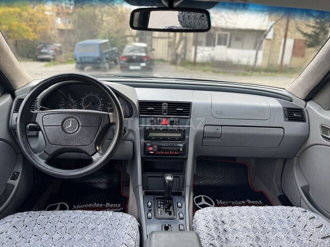 Mercedes C 240 1999, 231,122 km - 2.4 l - Bakı