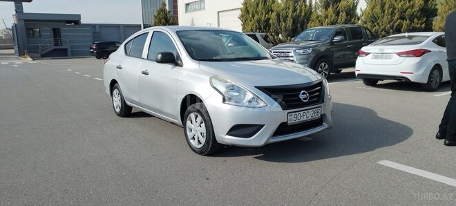 Nissan Sunny 2015, 240,000 km - 1.6 л - Bakı