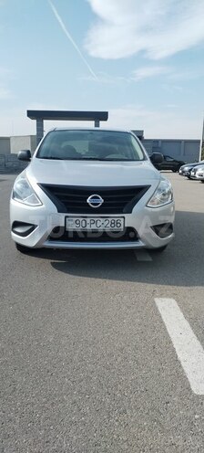 Nissan Sunny 2015, 240,000 km - 1.6 л - Bakı