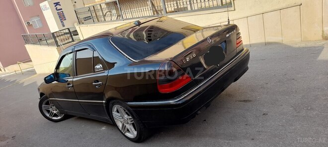 Mercedes C 230 1999, 396,000 km - 2.3 l - Bakı