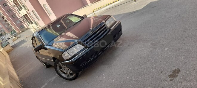 Mercedes C 230 1999, 396,000 km - 2.3 l - Bakı