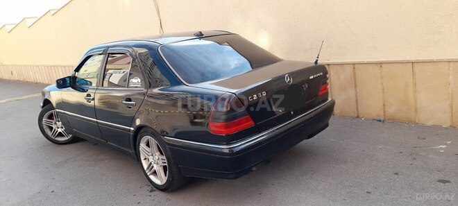 Mercedes C 230 1999, 396,000 km - 2.3 l - Bakı