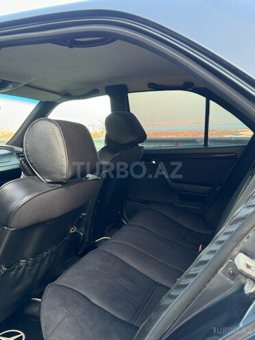 Mercedes C 220 1997, 250,000 km - 2.2 l - Bakı