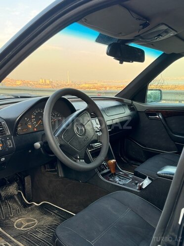 Mercedes C 220 1997, 250,000 km - 2.2 l - Bakı