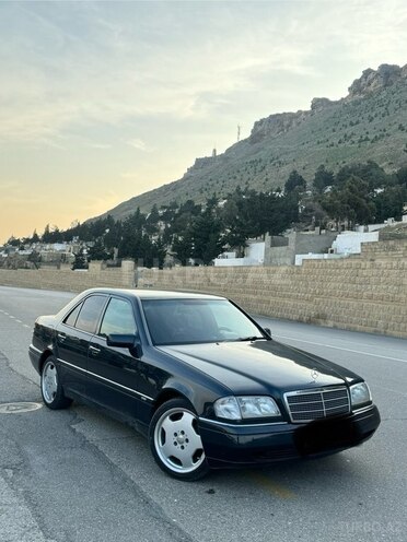 Mercedes C 220 1997, 250,000 km - 2.2 l - Bakı