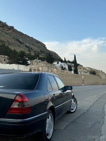 Mercedes C 220 1997, 250,000 km - 2.2 l - Bakı
