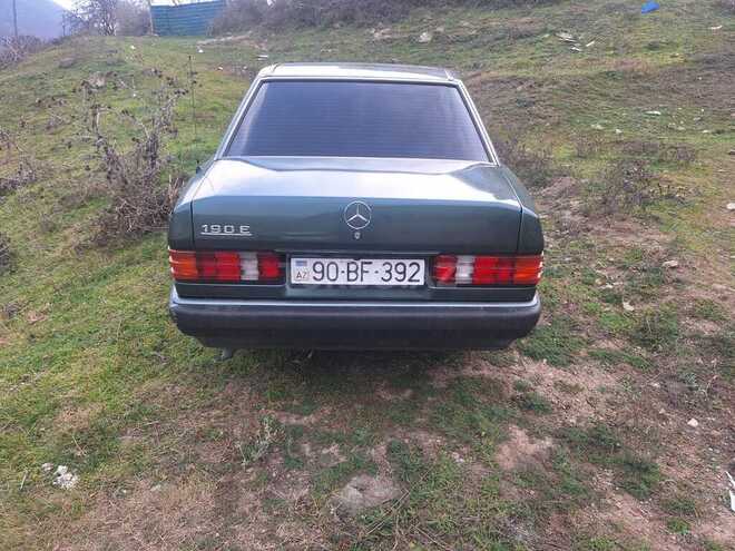 Mercedes 190 1991, 300,000 km - 2.0 л - Tovuz