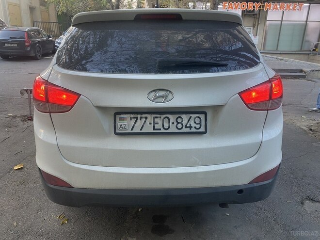 Hyundai ix35 2011, 400,000 km - 2.4 l - Bakı