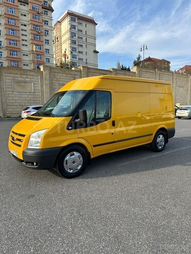 Ford Transit-5