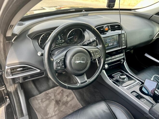 Jaguar XE 2016, 94,000 km - 2.0 l - Bakı