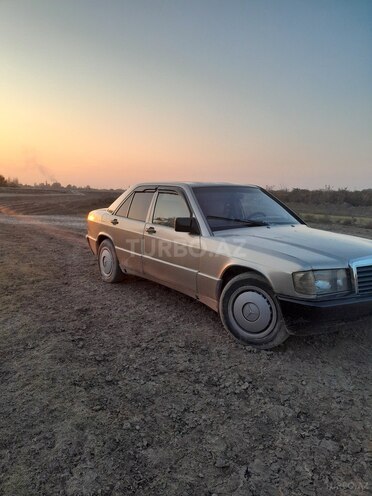 Mercedes 190 1990, 234,470 km - 2.0 l - İsmayıllı
