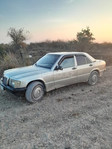 Mercedes 190 1990, 234,470 km - 2.0 l - İsmayıllı