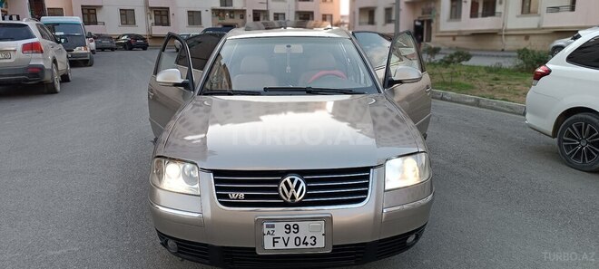 Volkswagen Passat 2004, 248,527 km - 1.8 l - Bakı