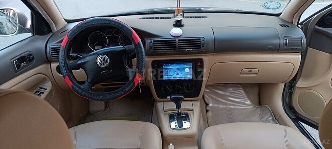 Volkswagen Passat 2004, 248,527 km - 1.8 l - Bakı