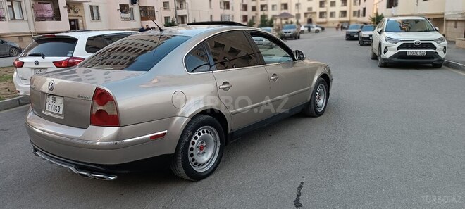 Volkswagen Passat 2004, 248,527 km - 1.8 l - Bakı