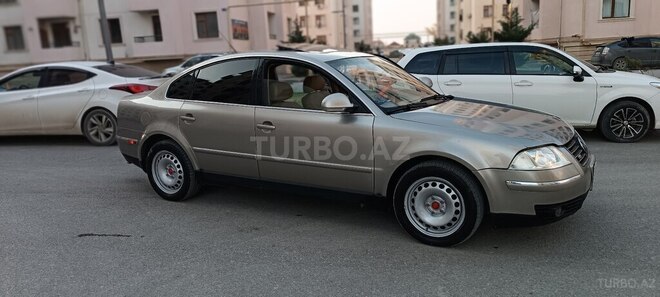 Volkswagen Passat 2004, 248,527 km - 1.8 l - Bakı