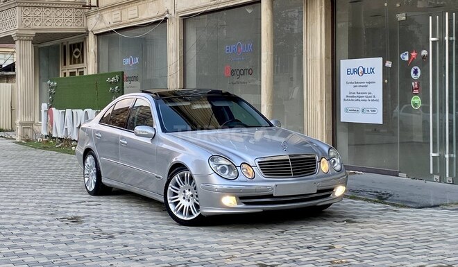 Mercedes E 240 2002, 246,000 km - 2.4 l - Bakı