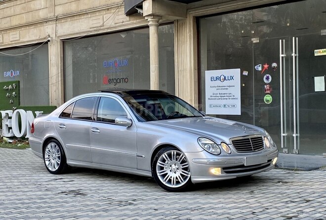 Mercedes E 240 2002, 246,000 km - 2.4 l - Bakı