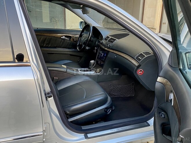 Mercedes E 240 2002, 246,000 km - 2.4 l - Bakı