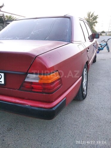 Mercedes E 250 1986, 555,555 km - 2.5 l - Bakı