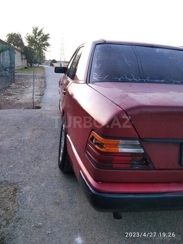 Mercedes E 250 1986, 555,555 km - 2.5 l - Bakı