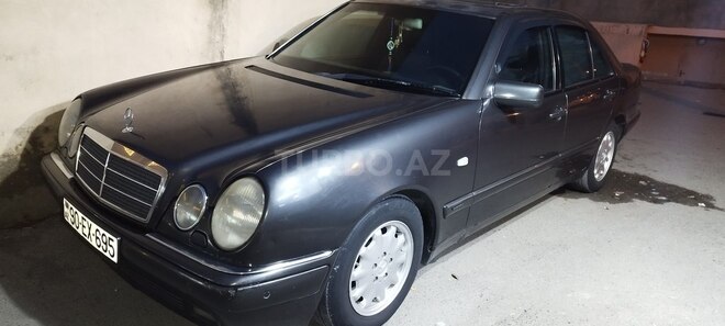 Mercedes E 230 1997, 420,000 km - 2.3 l - Bakı