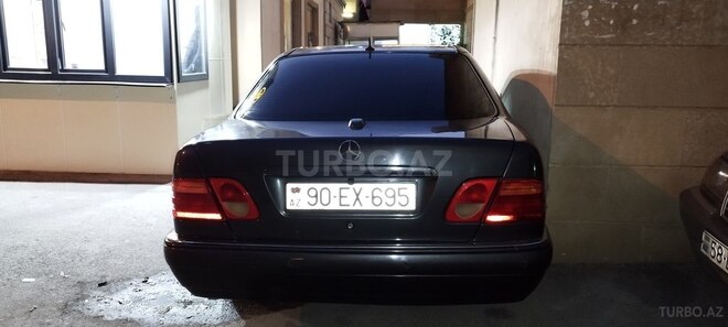 Mercedes E 230 1997, 420,000 km - 2.3 l - Bakı