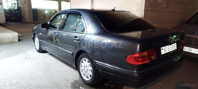 Mercedes E 230 1997, 420,000 km - 2.3 l - Bakı