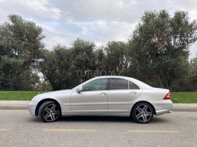 Mercedes C 240 2001, 277,000 km - 2.4 l - Bakı