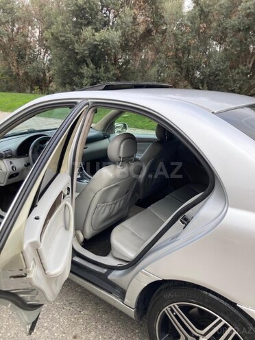 Mercedes C 240 2001, 277,000 km - 2.4 l - Bakı
