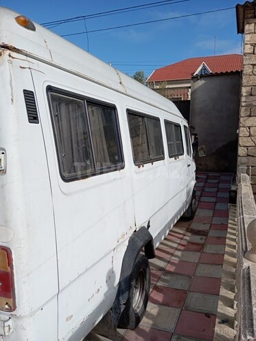 Mercedes 410 D 1988, 345,698 km - 2.9 л - Bakı
