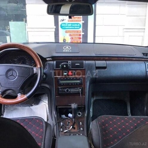 Mercedes E 220 d 1997, 257,000 km - 2.2 л - İsmayıllı