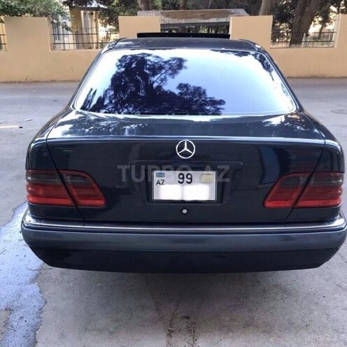 Mercedes E 220 d 1997, 257,000 km - 2.2 л - İsmayıllı