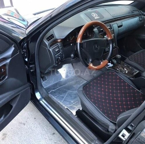 Mercedes E 220 d 1997, 257,000 km - 2.2 л - İsmayıllı