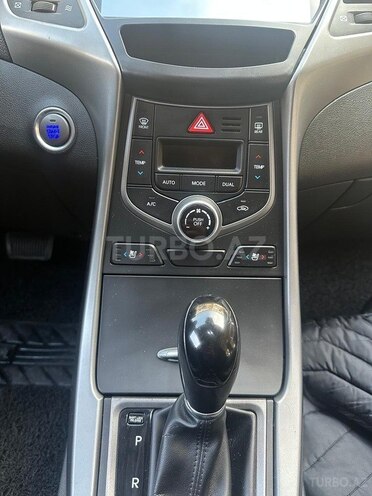 Hyundai Avante 2014, 156,841 km - 1.6 л - Bakı