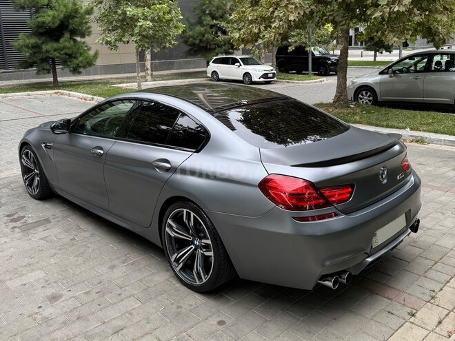 BMW M6 2015, 95,000 km - 4.4 l - Bakı