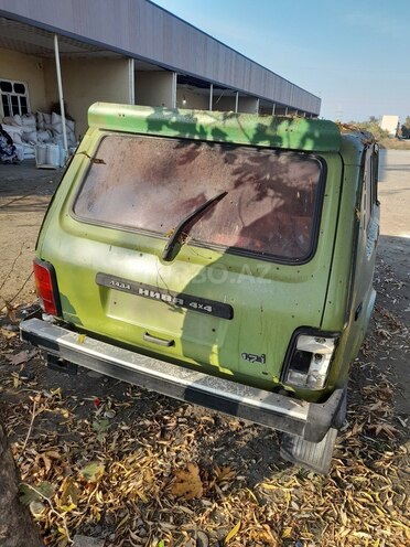 LADA (VAZ) Niva 2004, 364,466 km - 1.7 l - Yevlax