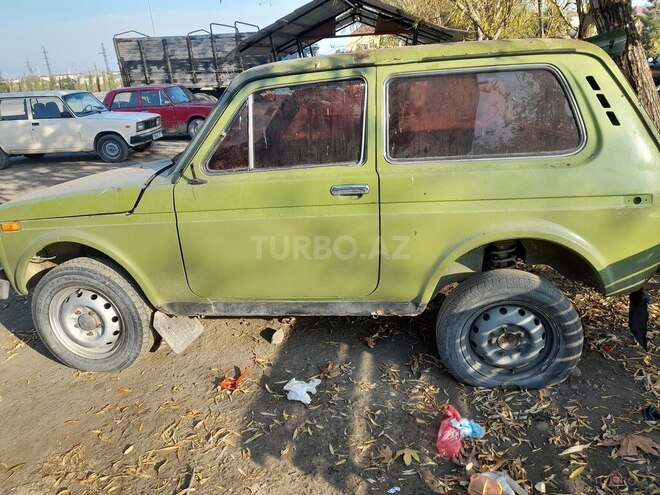 LADA (VAZ) Niva 2004, 364,466 km - 1.7 l - Yevlax