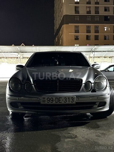 Mercedes E 200 2003, 330,000 km - 1.8 l - Bakı