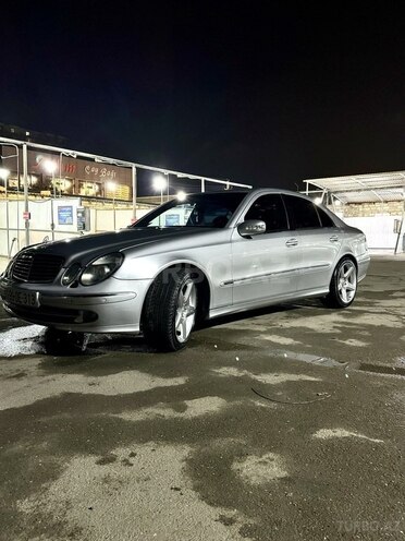 Mercedes E 200 2003, 330,000 km - 1.8 l - Bakı