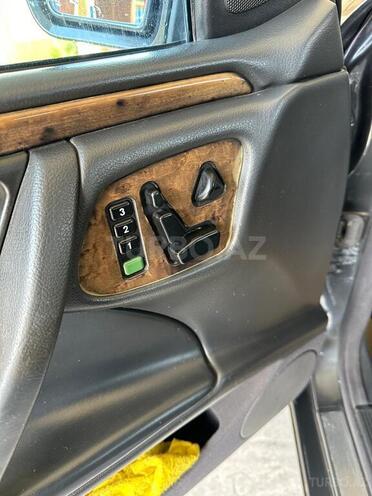 Mercedes E 320 2000, 318,200 km - 3.2 l - Bakı
