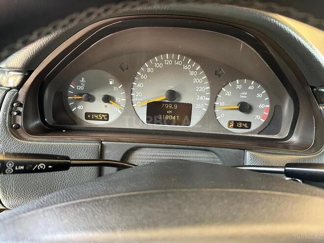 Mercedes E 320 2000, 318,200 km - 3.2 l - Bakı