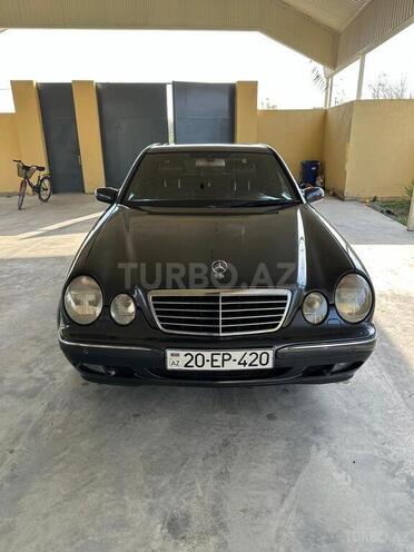 Mercedes E 320 2000, 318,200 km - 3.2 l - Bakı