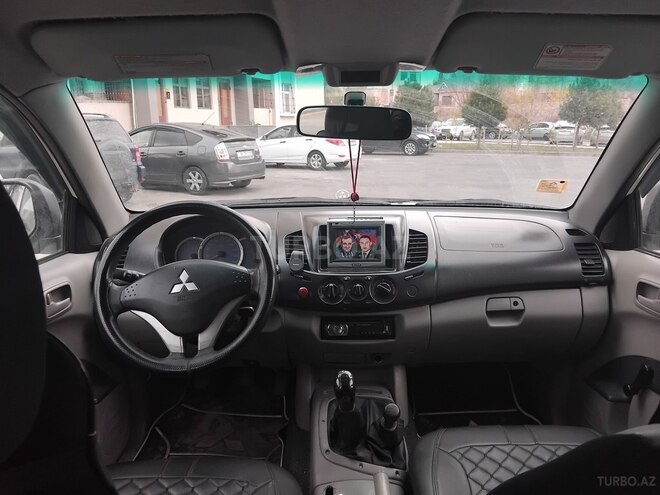 Mitsubishi L200 2008, 310,000 km - 2.5 l - Bakı