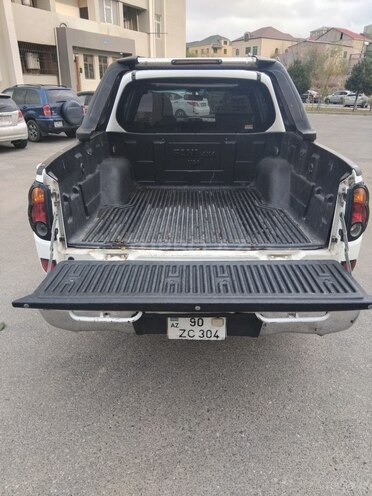 Mitsubishi L200 2008, 310,000 km - 2.5 l - Bakı