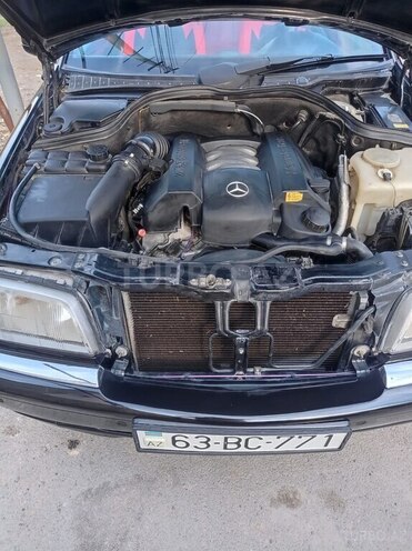 Mercedes C 240 1998, 330,000 km - 2.4 л - Bakı