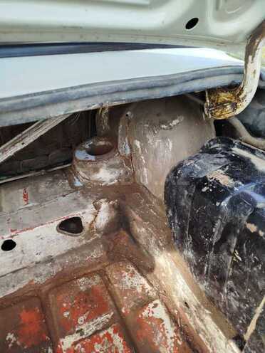 LADA (VAZ) 2106 1985, 50,000 km - 1.5 л - Salyan