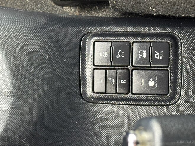 Toyota Aqua 2017, 80,000 km - 1.5 l - Bakı