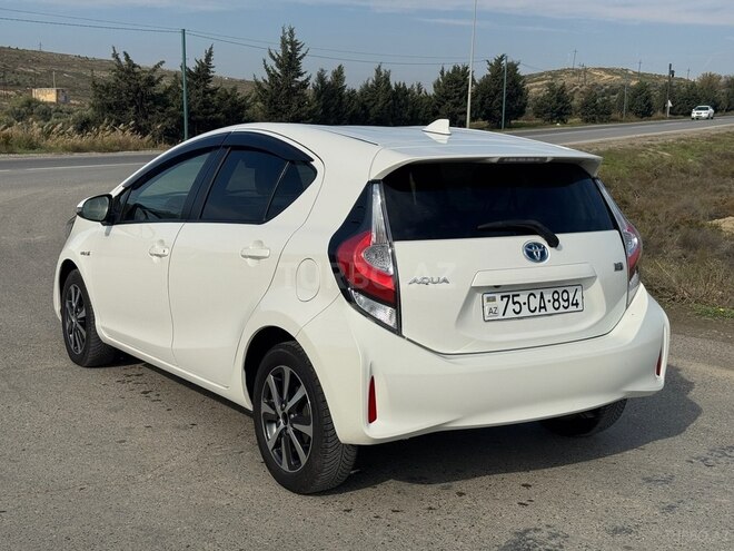 Toyota Aqua 2017, 80,000 km - 1.5 l - Bakı
