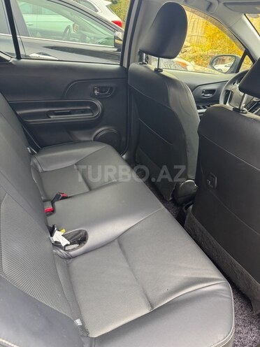 Toyota Aqua 2017, 80,000 km - 1.5 l - Bakı
